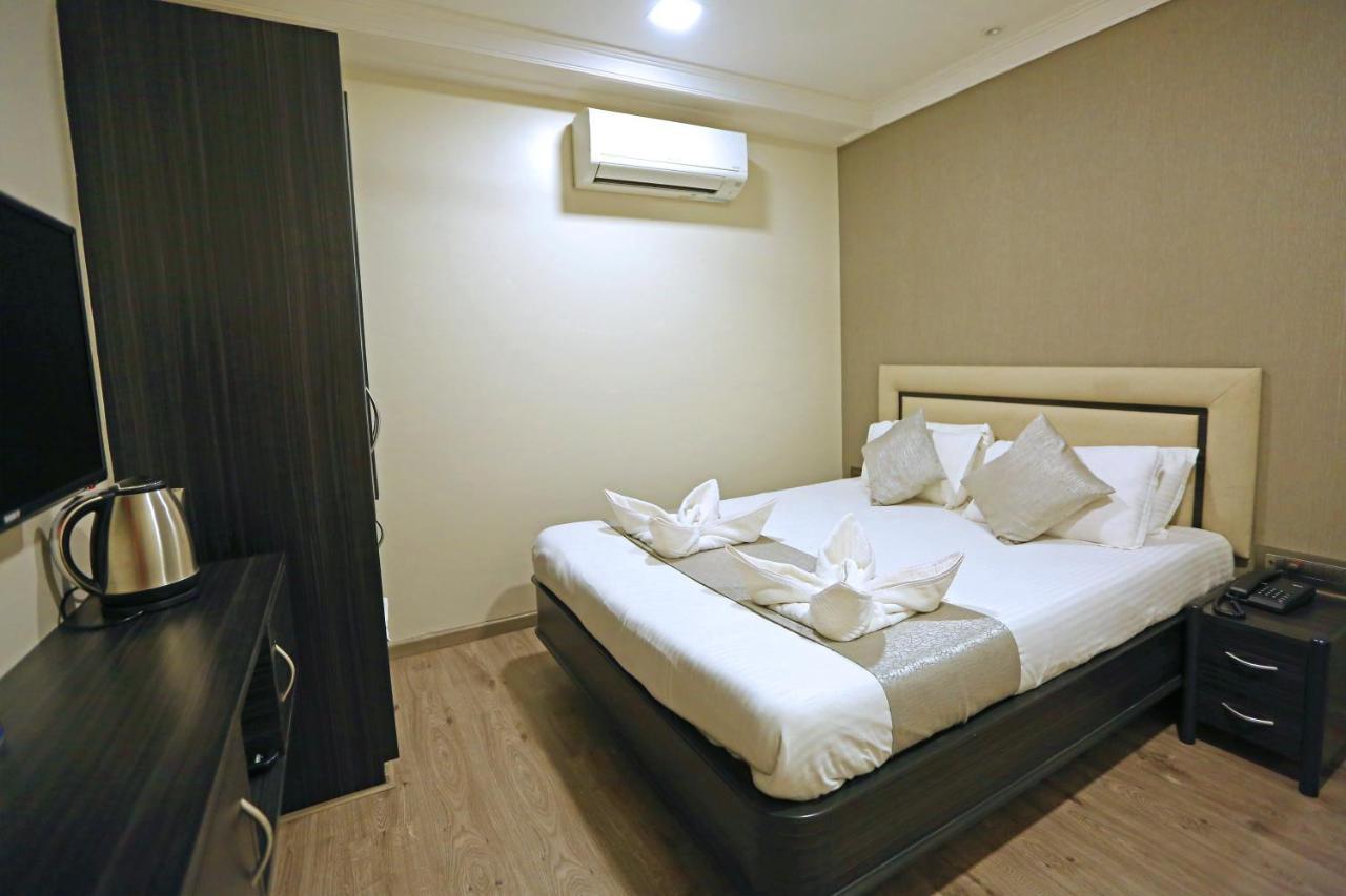 Gulf Hotel Mumbai- The Boutique Hotel Colaba Bombaim Exterior foto