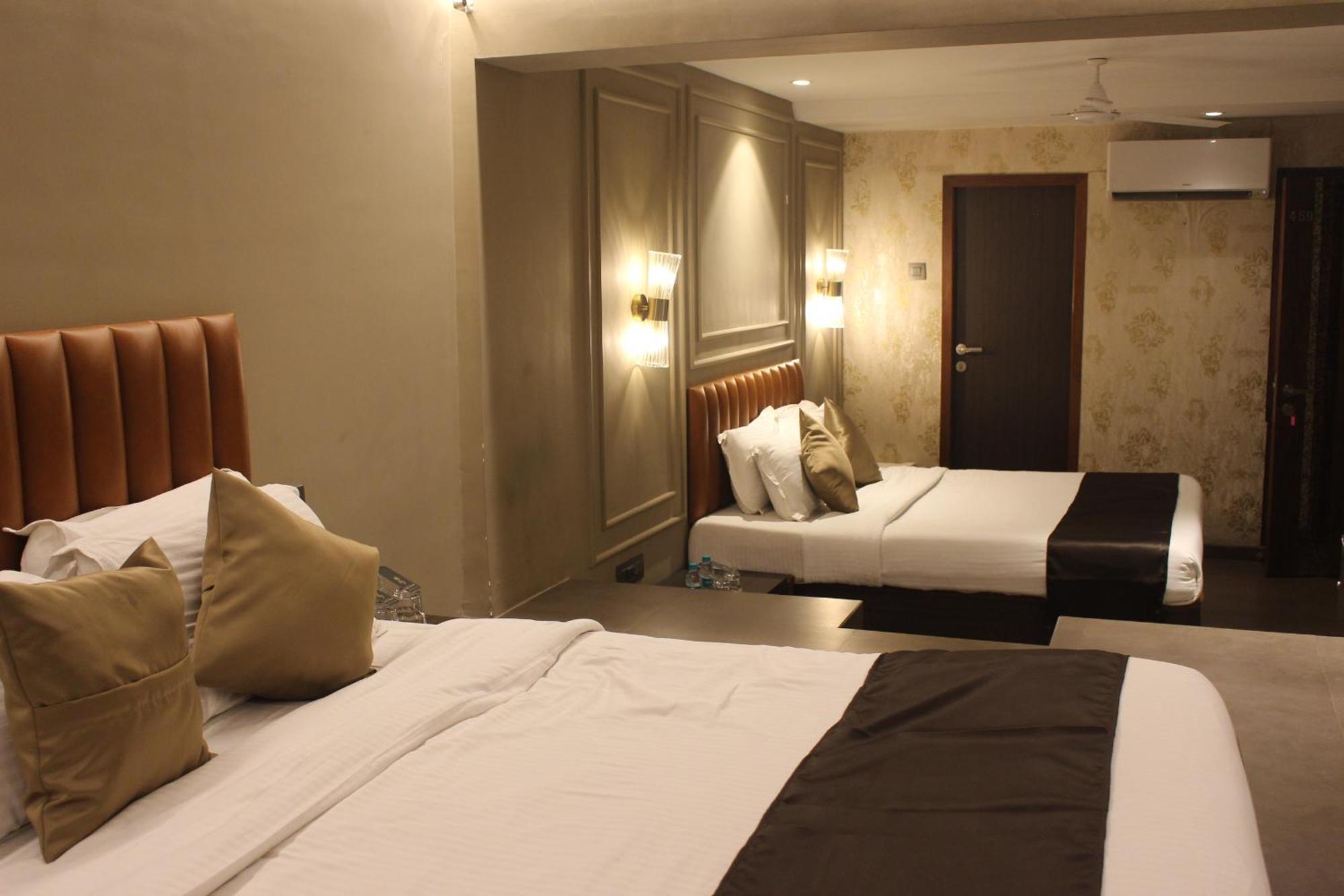 Gulf Hotel Mumbai- The Boutique Hotel Colaba Bombaim Exterior foto