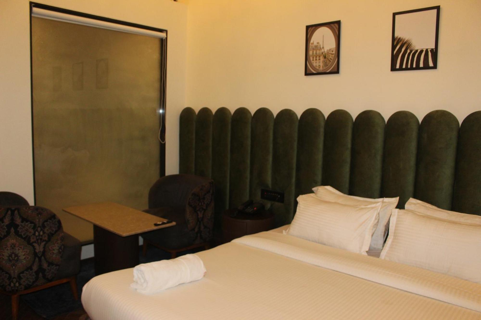 Gulf Hotel Mumbai- The Boutique Hotel Colaba Bombaim Exterior foto