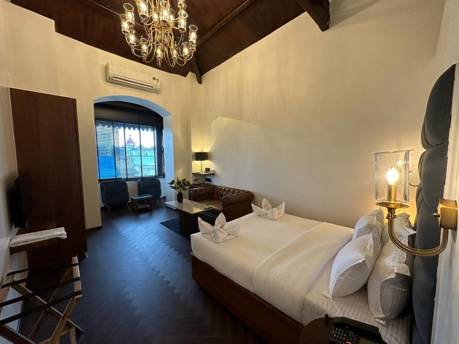 Gulf Hotel Mumbai- The Boutique Hotel Colaba Bombaim Exterior foto
