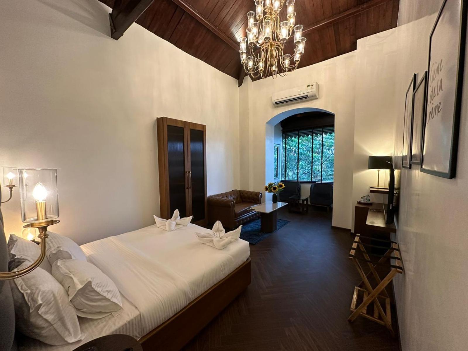 Gulf Hotel Mumbai- The Boutique Hotel Colaba Bombaim Exterior foto