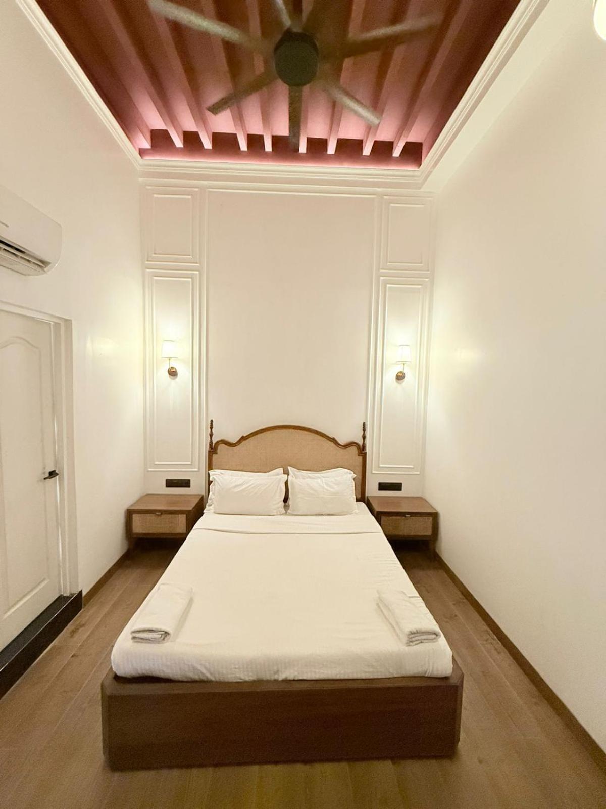 Gulf Hotel Mumbai- The Boutique Hotel Colaba Bombaim Exterior foto