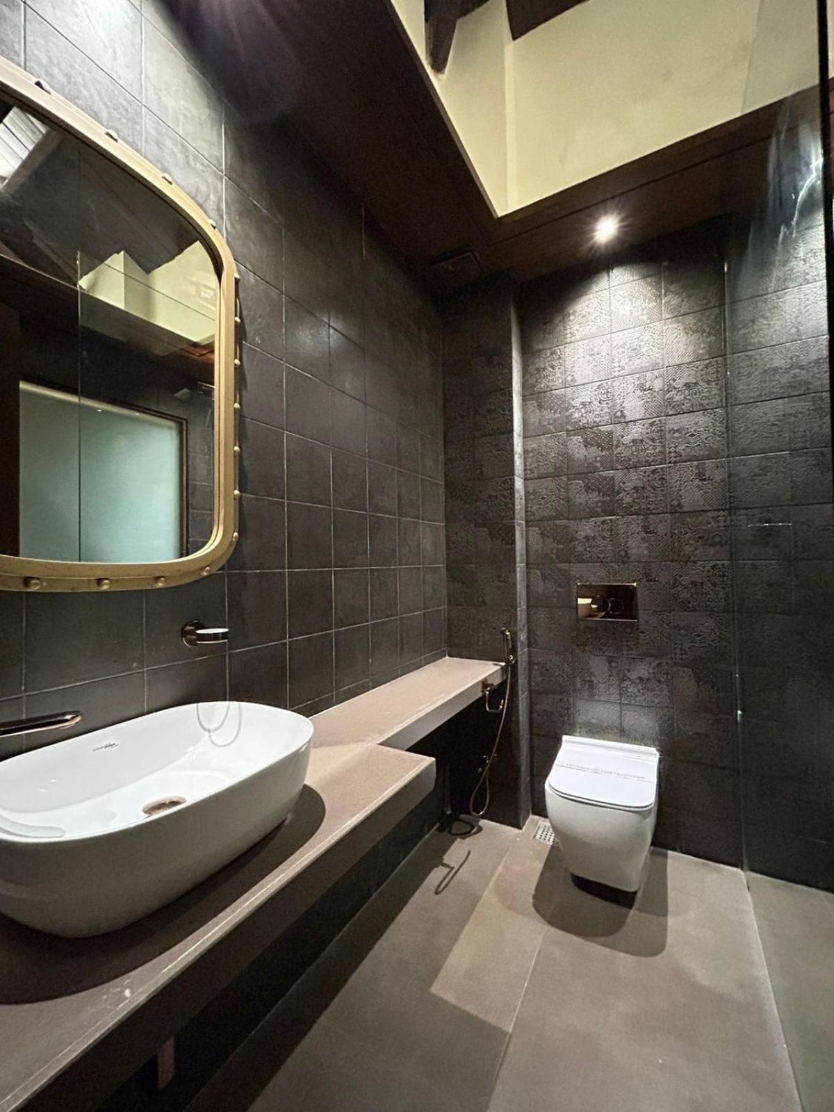 Gulf Hotel Mumbai- The Boutique Hotel Colaba Bombaim Exterior foto